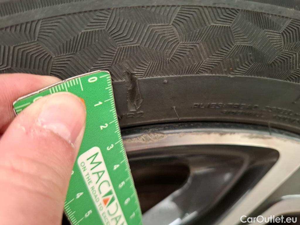  Hyundai  i30  cw Business 1.6 CRDi 115CV BVM6 E6d / TRANSFO VP/VF #12