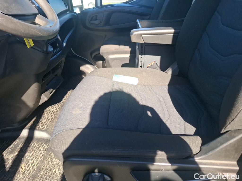 Iveco  Daily IVECO  VU 4p Fourgon 2.3 35S16A8 V11 H2 3520 #40