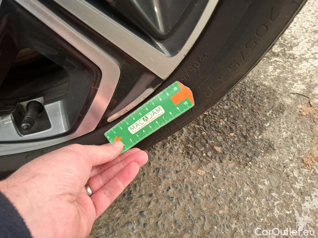  Hyundai  i30  cw Business 1.6 CRDi 115CV BVM6 E6d / TRANSFO VP/VF #24