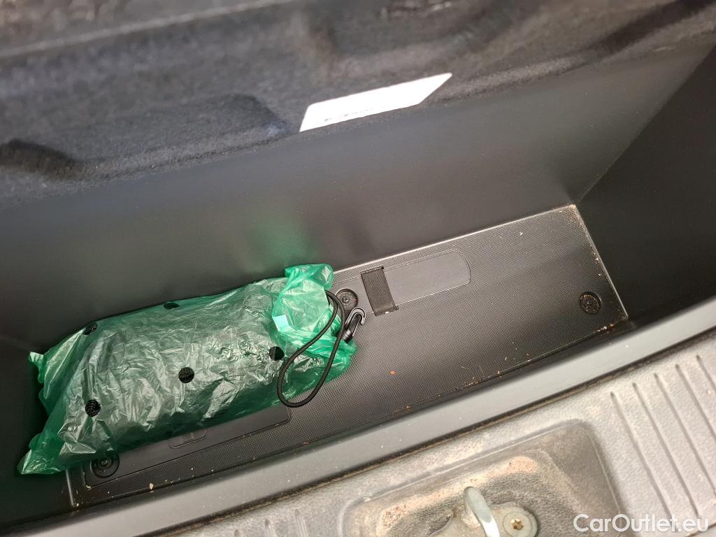  Hyundai  i30  cw Business 1.6 CRDi 115CV BVM6 E6d / TRANSFO VP/VF #37