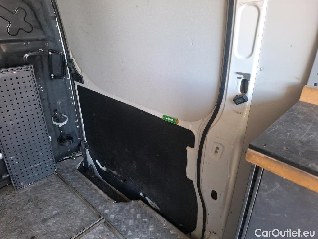  Iveco  Daily IVECO  VU 4p Fourgon 2.3 35S16A8 V11 H2 3520 #17