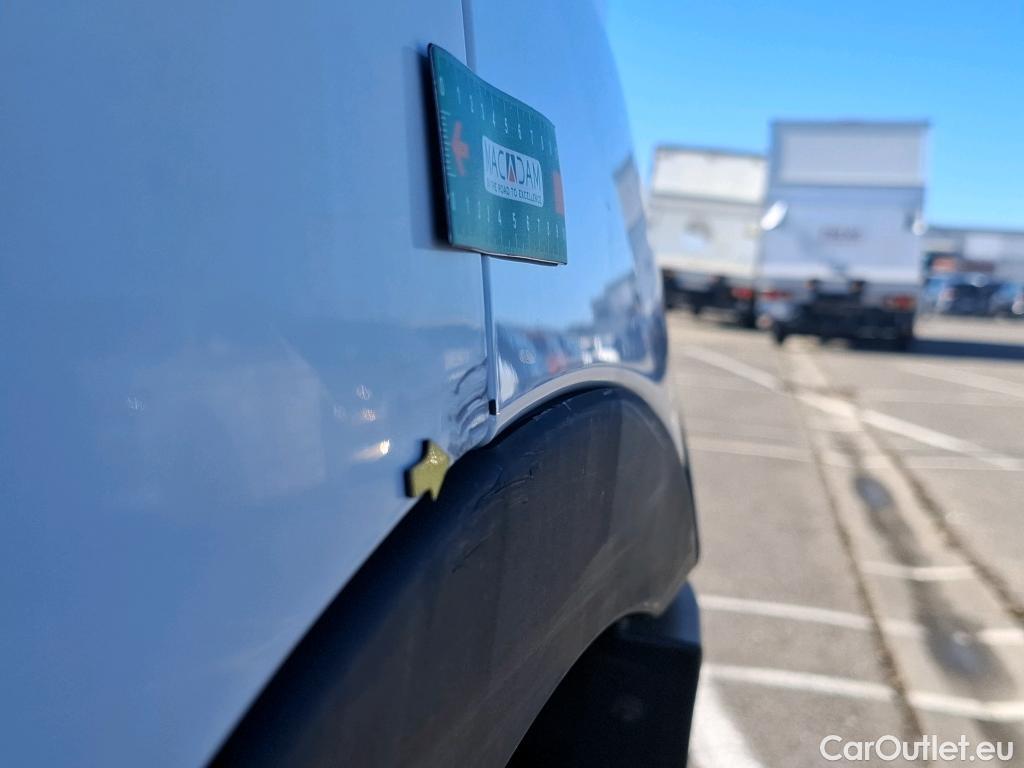  Iveco  Daily IVECO  VU 4p Fourgon 2.3 35S16A8 V11 H2 3520 #49