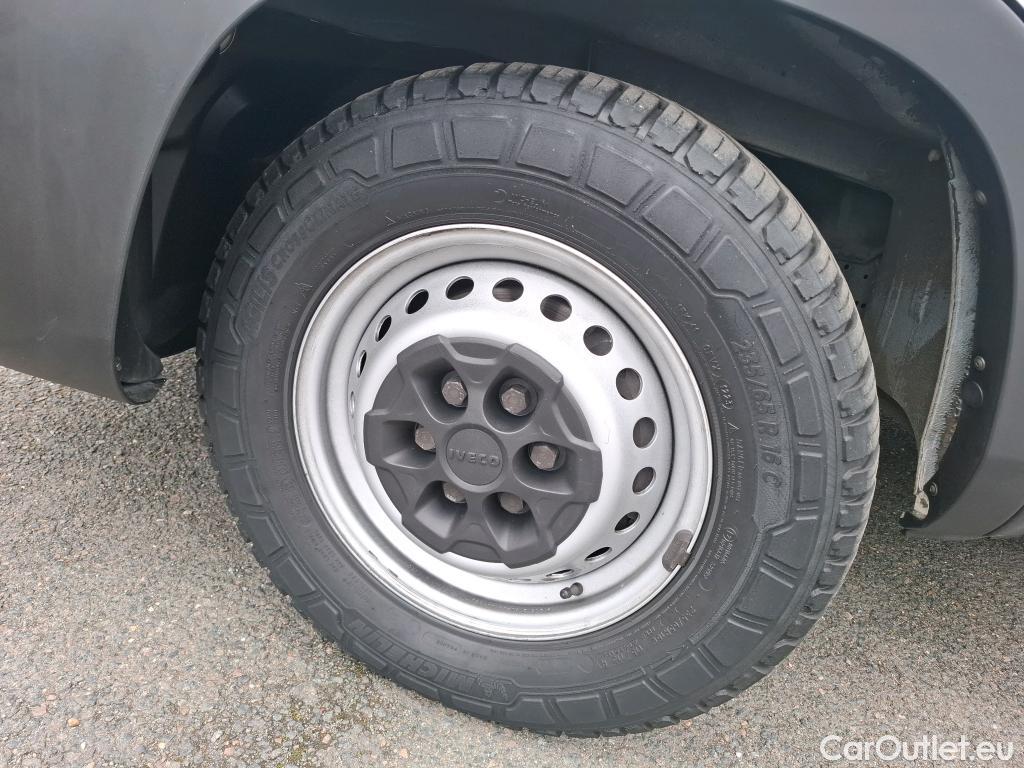  Iveco  Daily IVECO  VU 4p Fourgon 35S14NA8 V11 H2 3520 B POWER #7