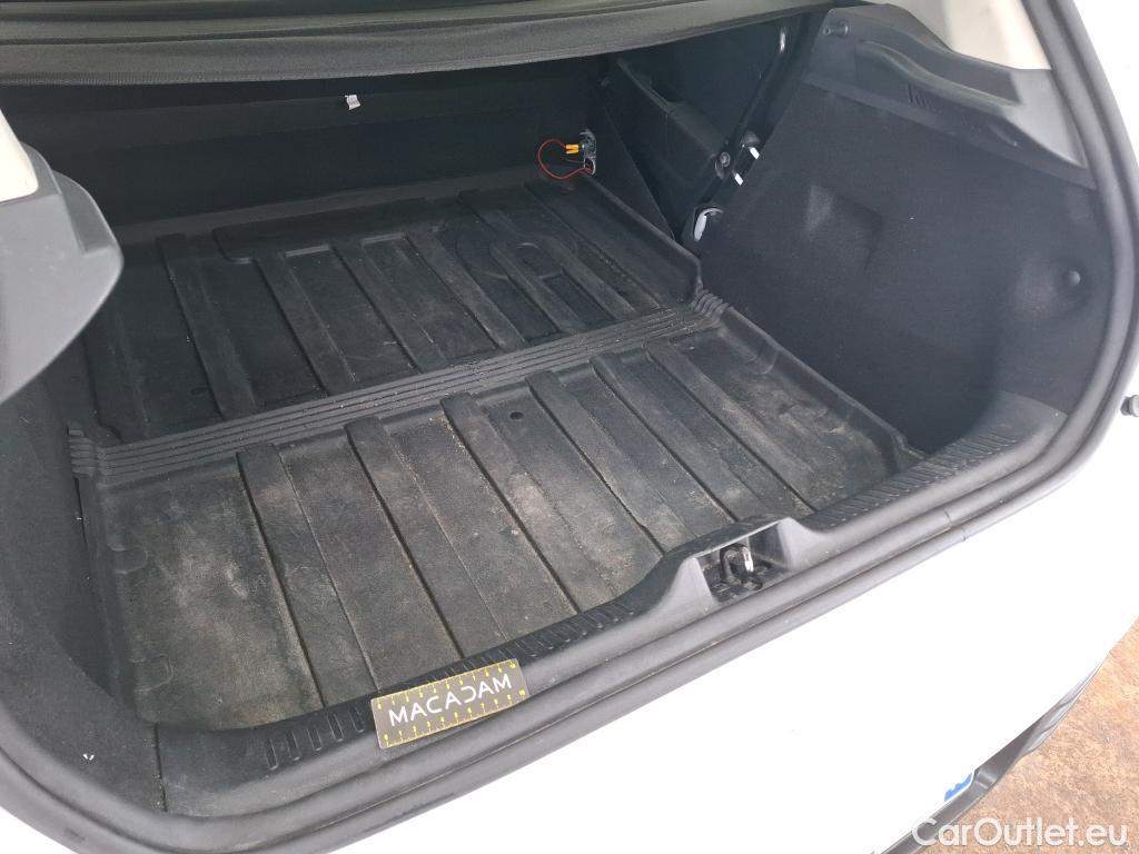  Renault  Clio  IV Air MediaNav 1.5 dCi 75CV BVM5 E6 #9