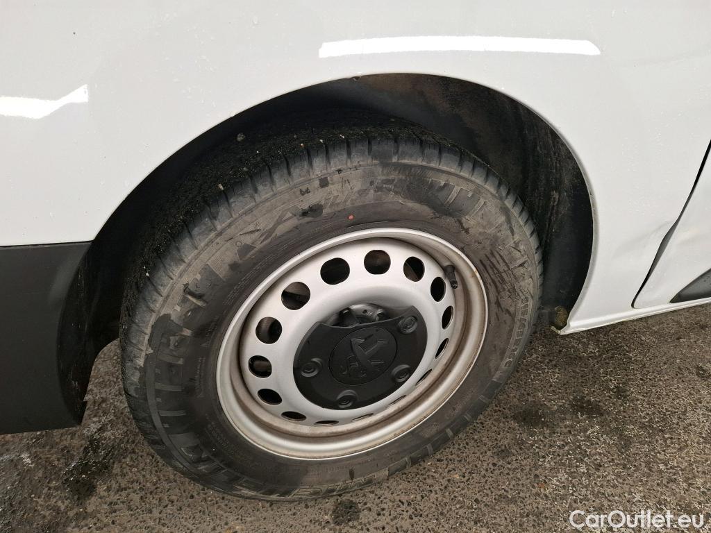  Peugeot  Expert  Fourgon Premium Standard 1.5 HDi 120CV BVM6 E6d #10