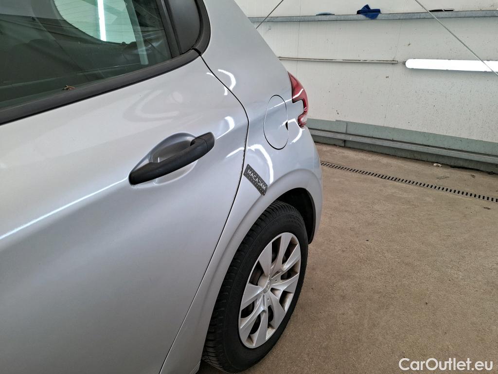  Peugeot  208  Affaire Premium 1.6 HDi 100CV BVM5 E6 #10