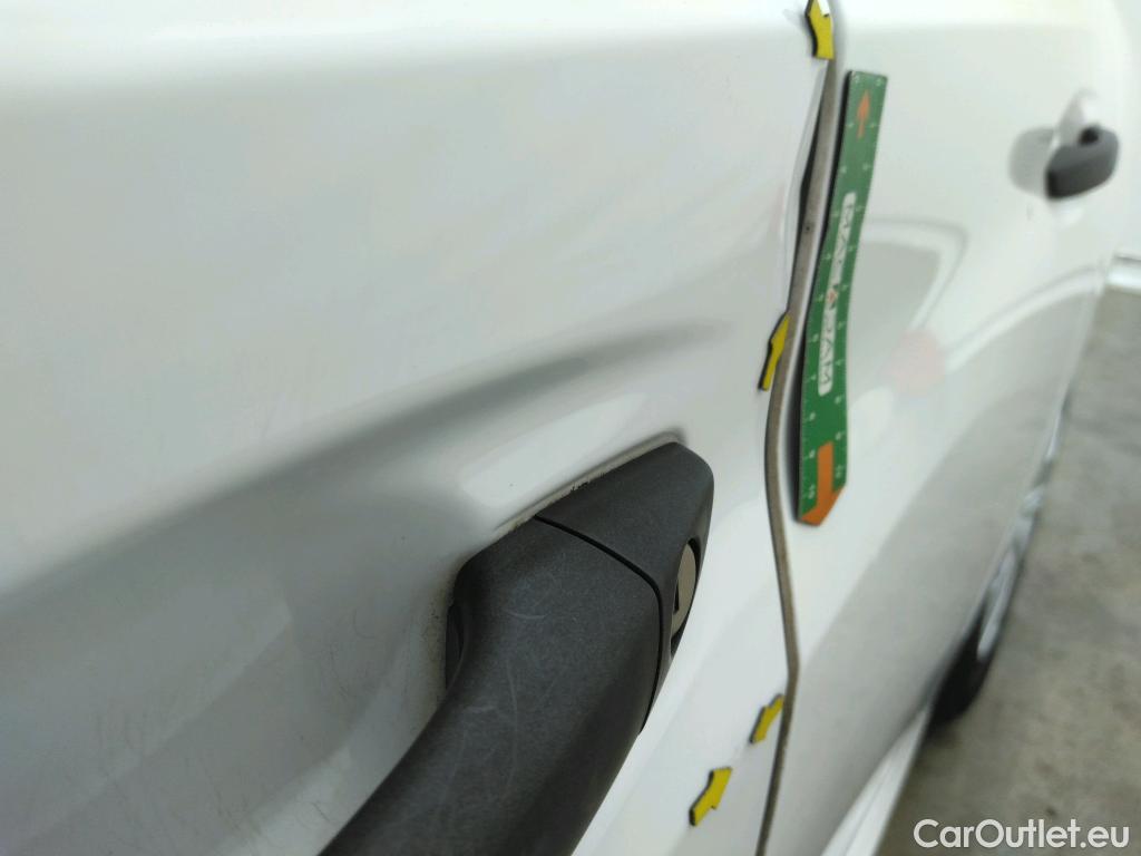  Peugeot  208  Premium 1.5 HDi 100CV BVM6 E6d #12