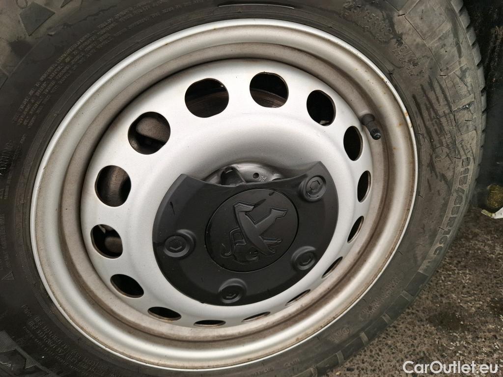  Peugeot  Expert  Fourgon Premium Standard 1.5 HDi 120CV BVM6 E6d #11