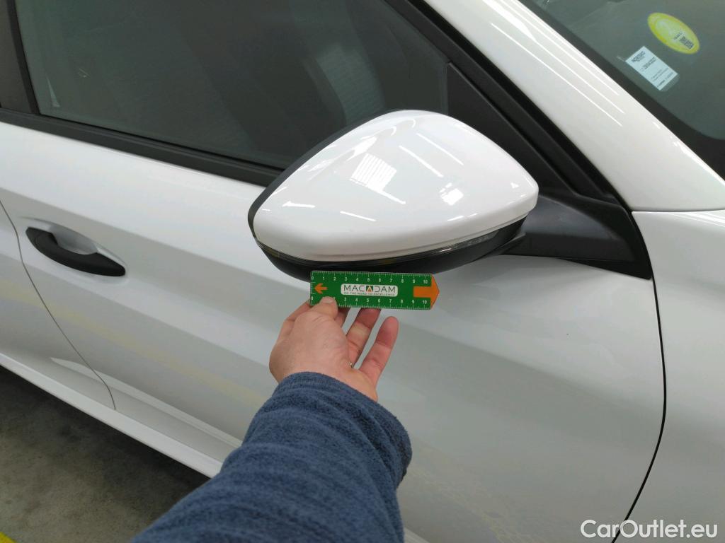  Peugeot  208  Premium 1.5 HDi 100CV BVM6 E6d #10