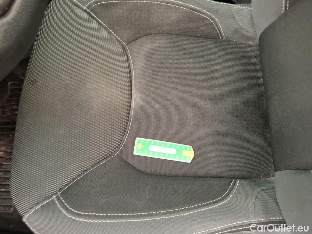  Renault  Clio  IV Air MediaNav 1.5 dCi 75CV BVM5 E6 #36