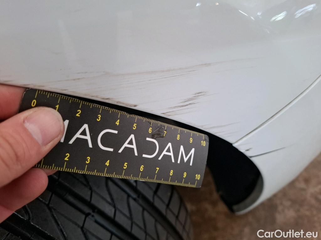  Renault  Clio  IV Air MediaNav 1.5 dCi 75CV BVM5 E6 #8