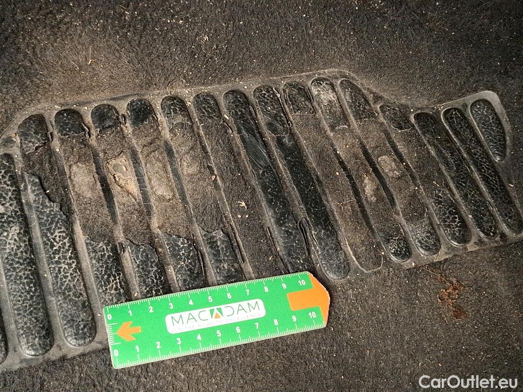  Renault  Clio  IV Air MediaNav 1.5 dCi 75CV BVM5 E6 #3