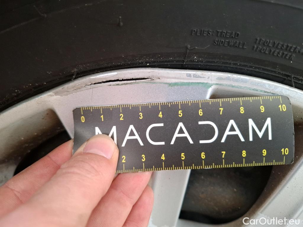  Peugeot  208  Affaire Premium 1.6 HDi 100CV BVM5 E6 #29