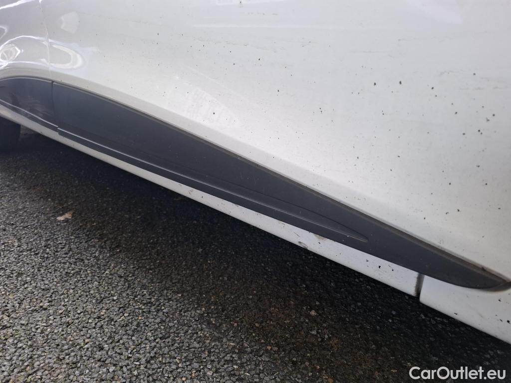  Renault  Clio  IV Air MediaNav 1.5 dCi 75CV BVM5 E6 #28