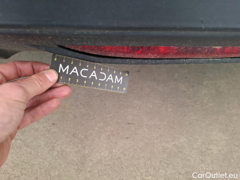  Peugeot  208  Premium 1.5 HDi 100CV BVM6 E6d #36