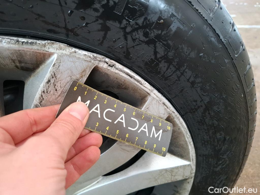  Renault  Clio  IV Air MediaNav 1.5 dCi 75CV BVM5 E6 #25