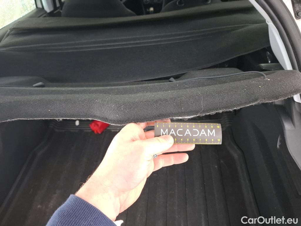  Peugeot  208  Affaire Premium Pack 1.5 HDi 100CV BVM5 E6dT #52