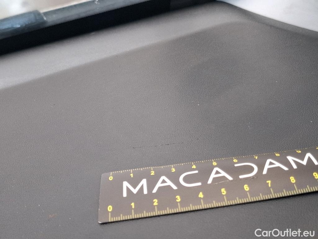  Peugeot  208  Affaire Premium Pack 1.5 HDi 100CV BVM5 E6dT #32