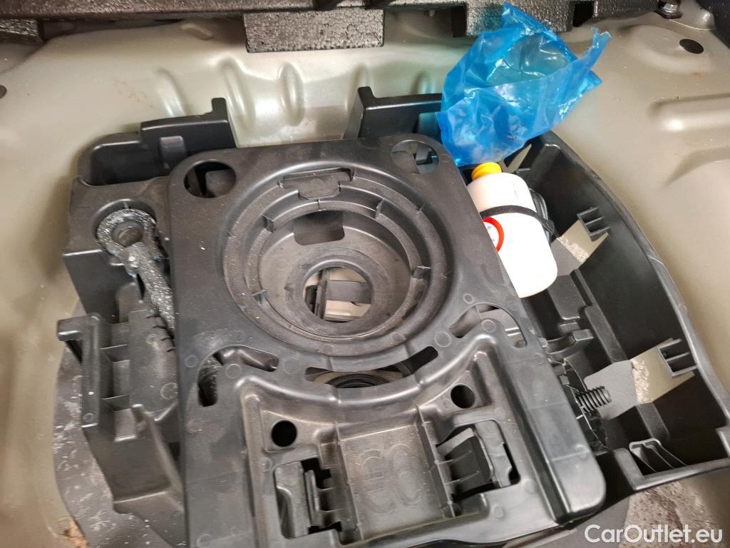  Peugeot  208  Affaire Premium 1.6 HDi 100CV BVM5 E6 #15