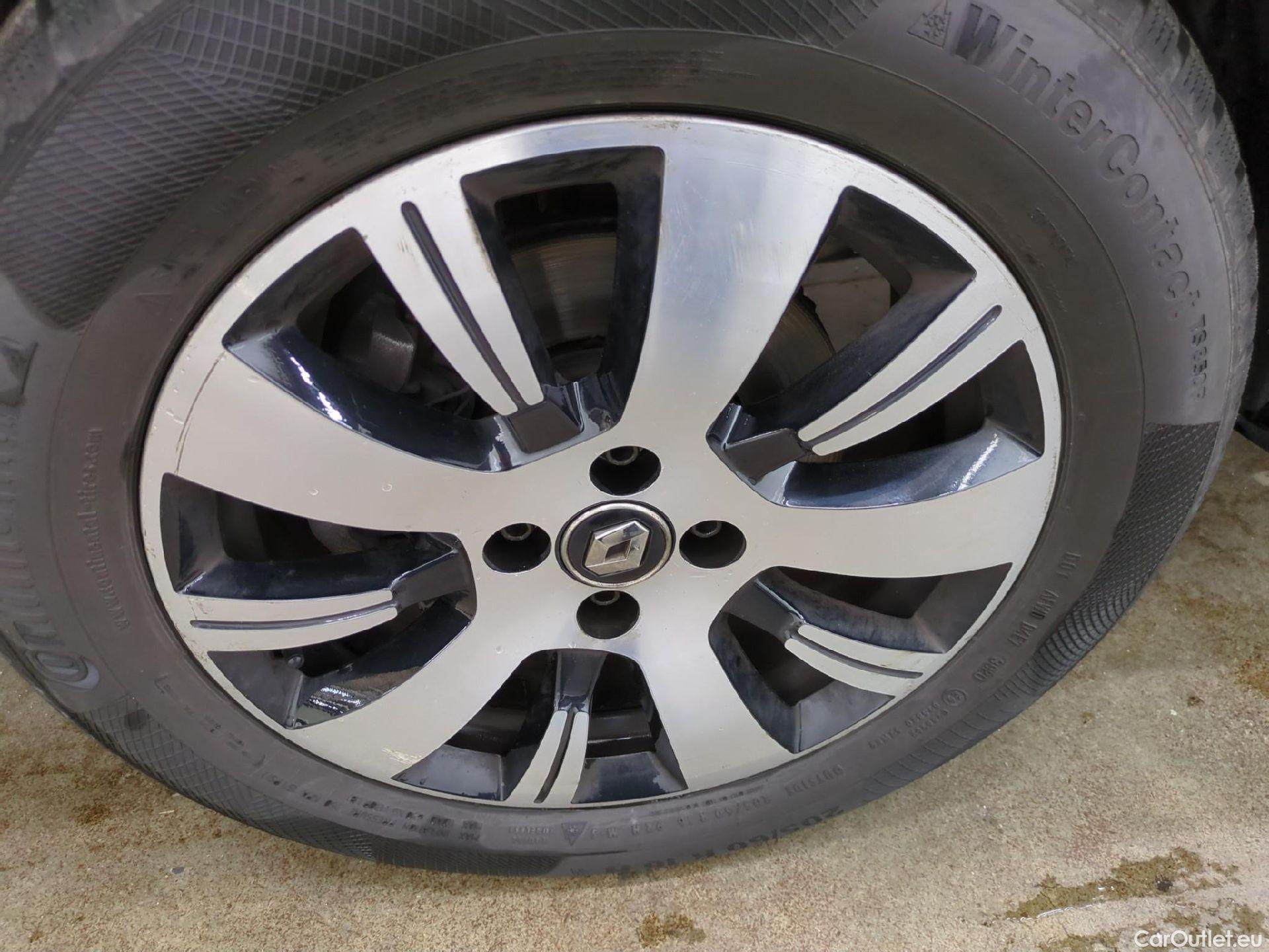  Renault  Captur RENAULT  5p Crossover Business dCi 90 #15