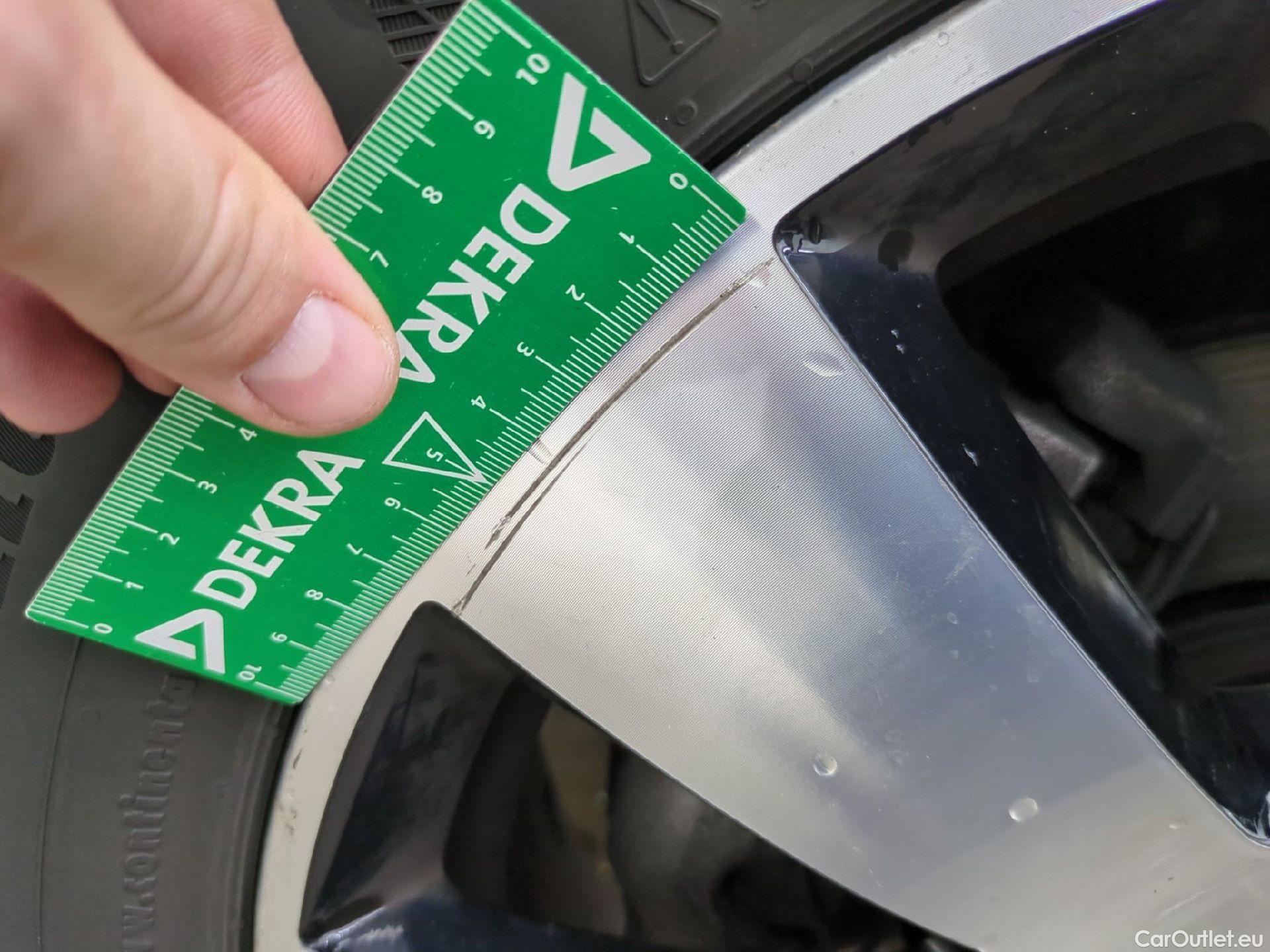  Renault  Captur RENAULT  5p Crossover Business dCi 90 #14