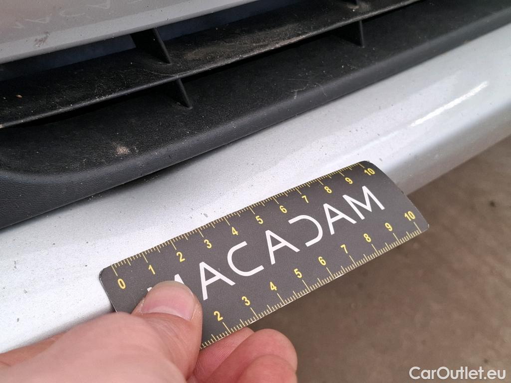  Peugeot  208  Affaire Premium 1.6 HDi 100CV BVM5 E6 #4