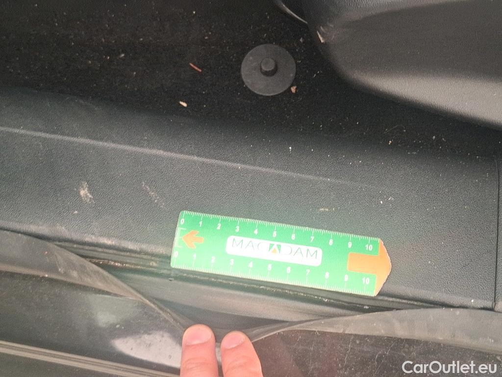  Peugeot  208  Affaire Premium Pack 1.5 HDi 100CV BVM5 E6dT #10