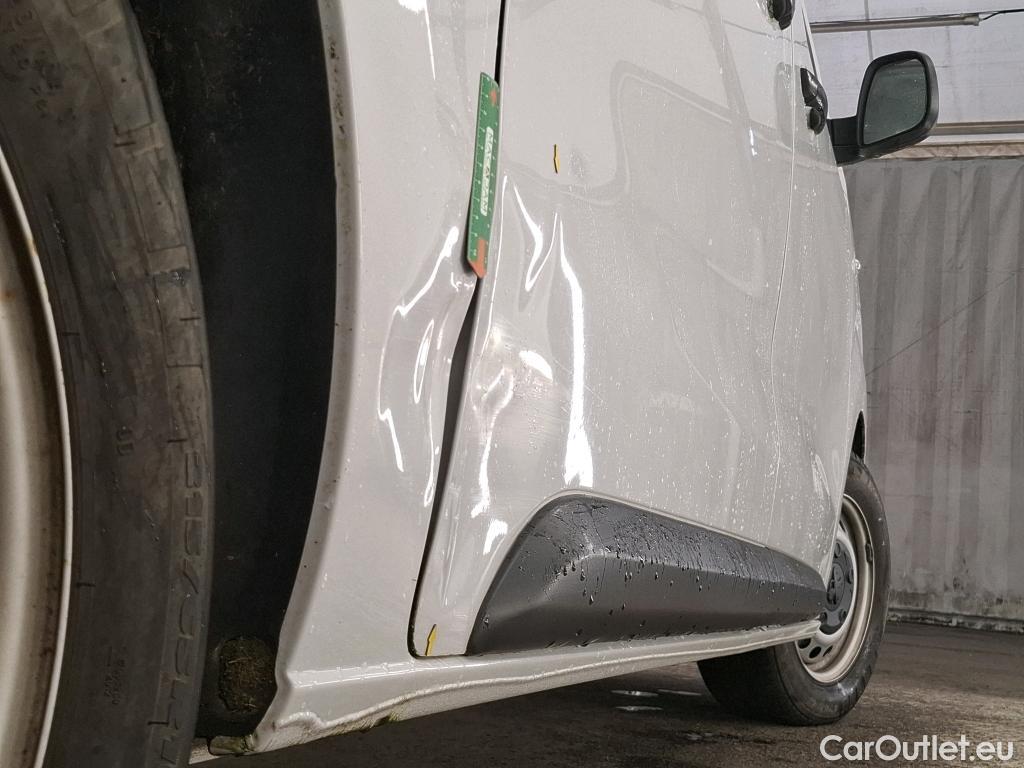  Peugeot  Expert  Fourgon Premium Standard 1.5 HDi 120CV BVM6 E6d #4