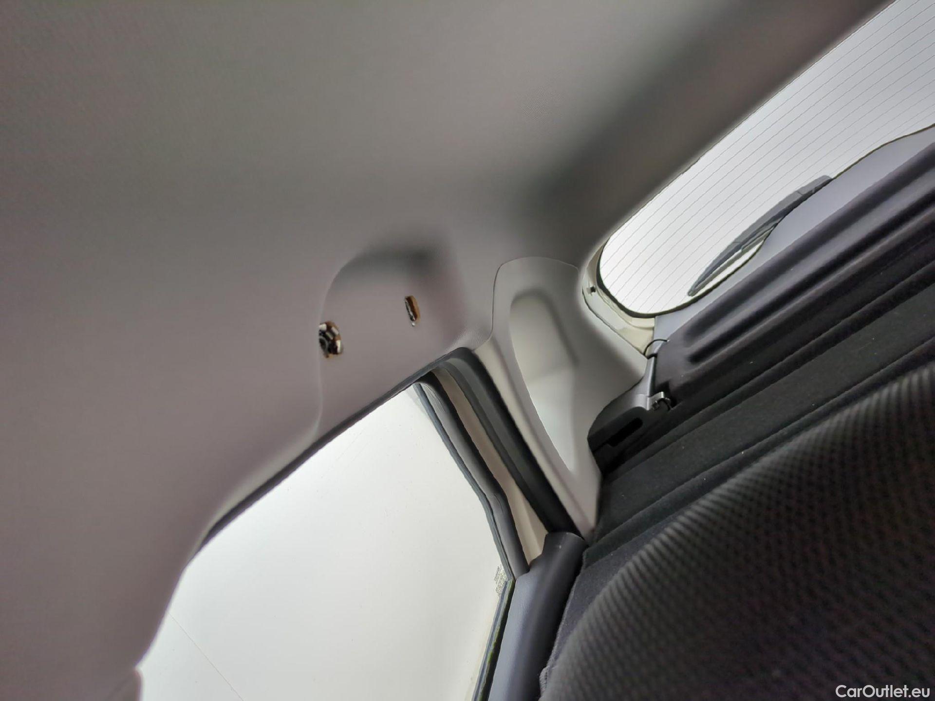  Renault  Captur RENAULT  5p Crossover Business dCi 90 #3