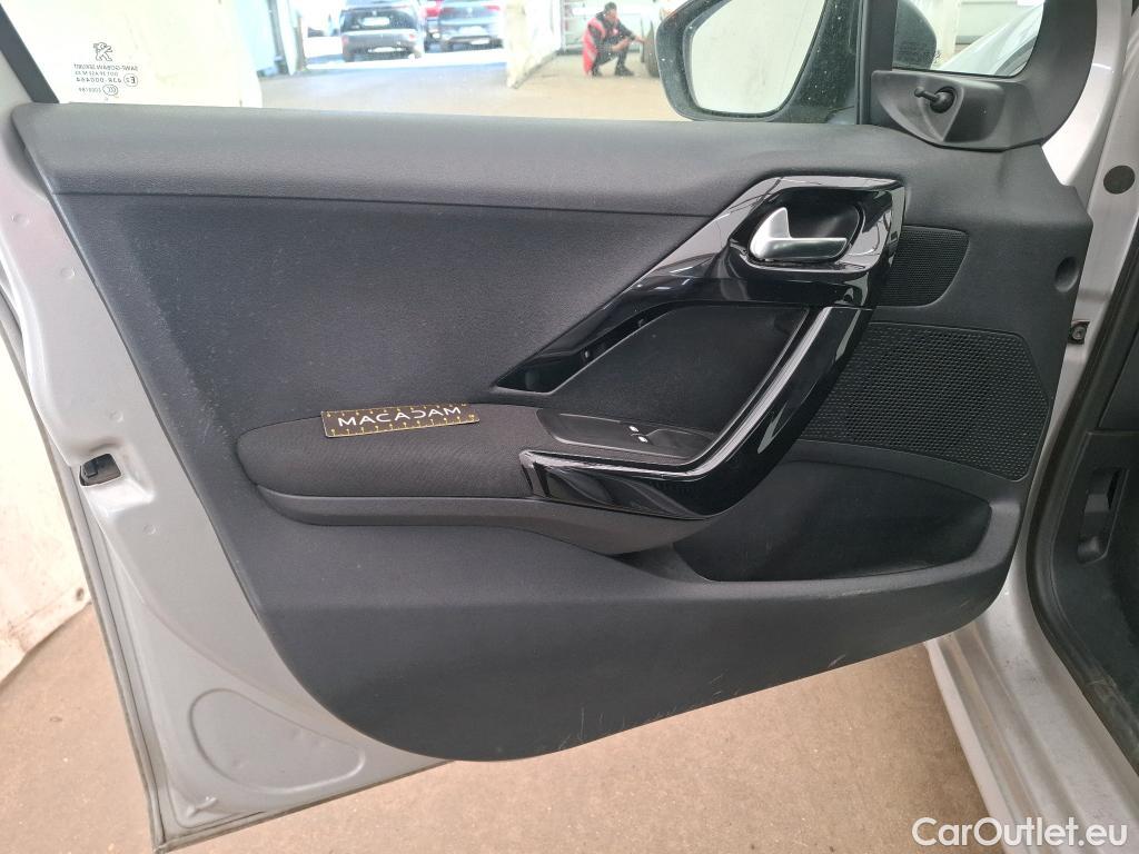  Peugeot  208  Affaire Premium 1.6 HDi 100CV BVM5 E6 #13