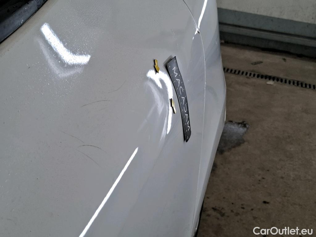  Renault  Clio  IV Air MediaNav 1.5 dCi 75CV BVM5 E6 #19