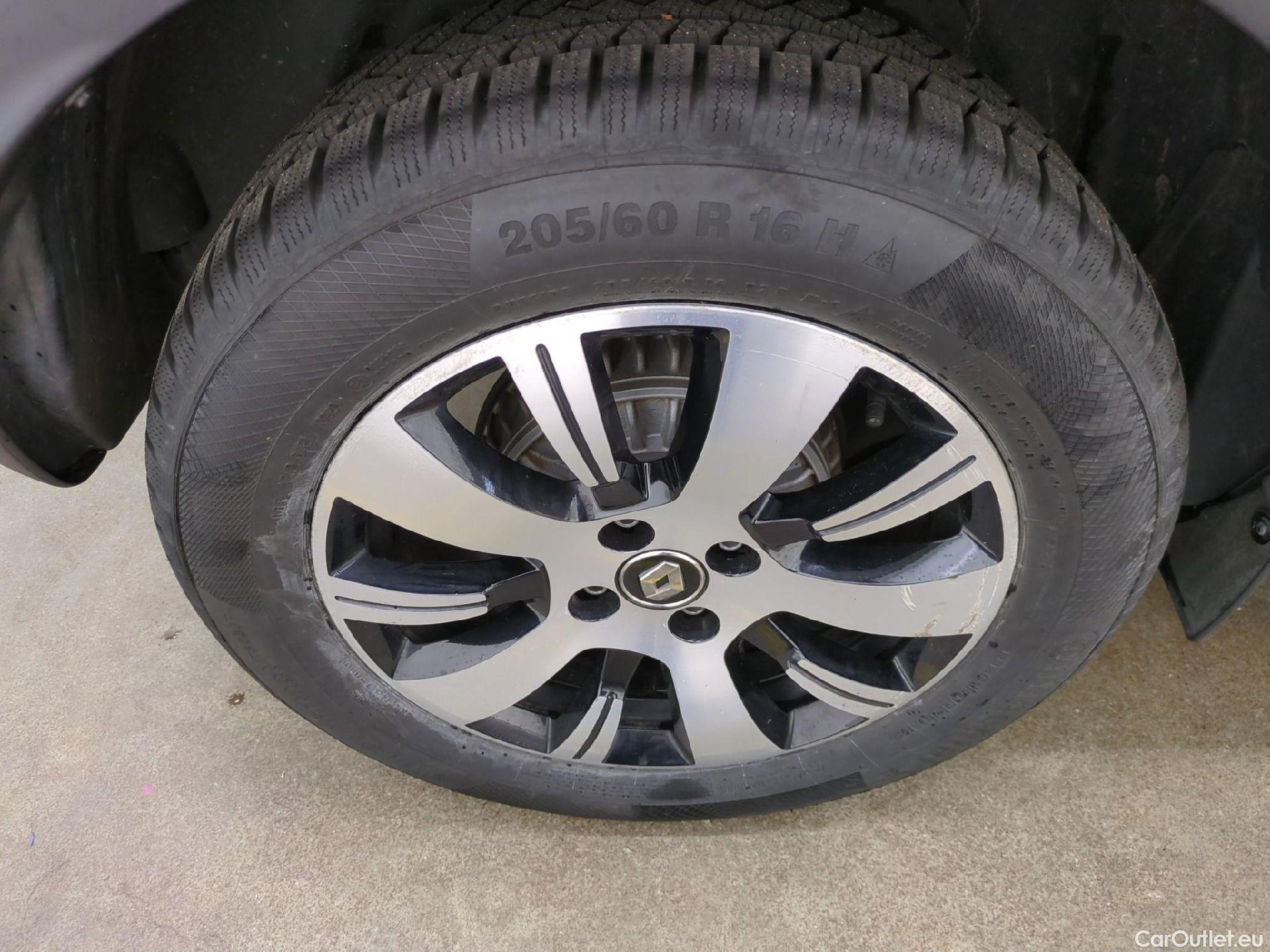  Renault  Captur RENAULT  5p Crossover Business dCi 90 #18