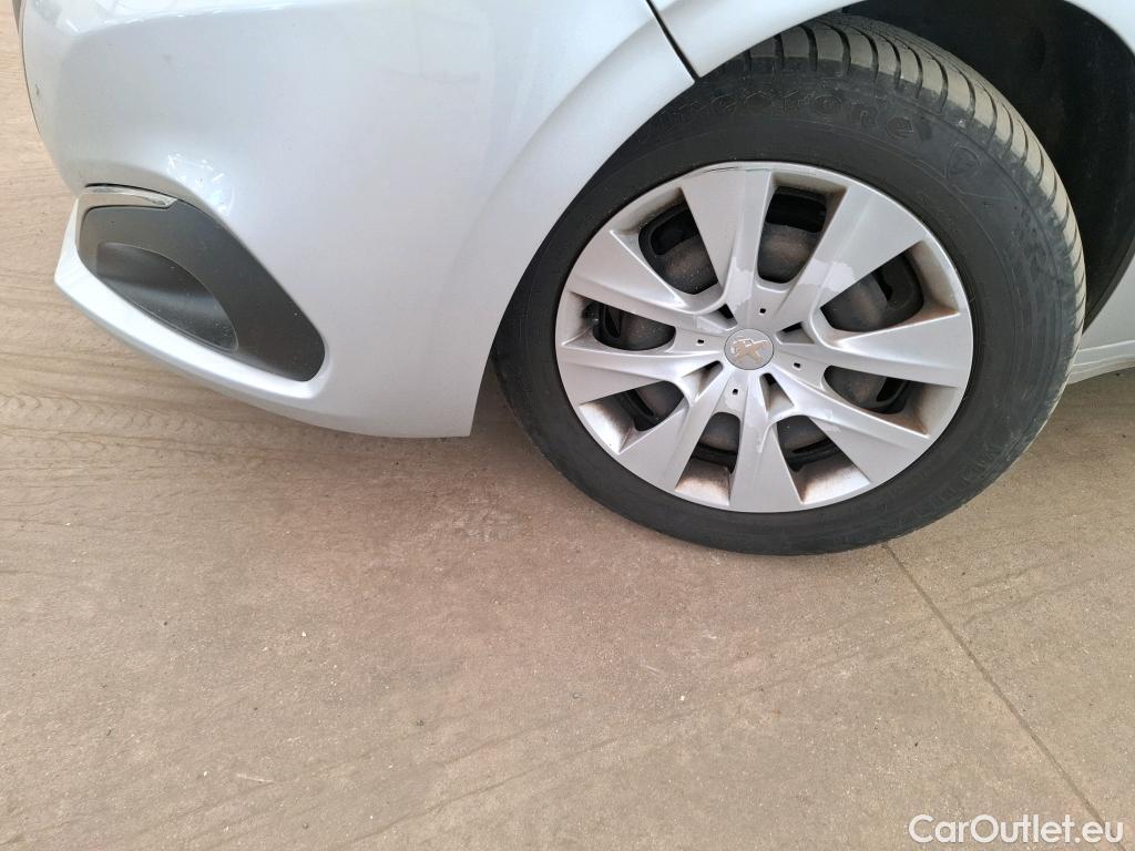  Peugeot  208  Affaire Premium 1.6 HDi 100CV BVM5 E6 #28