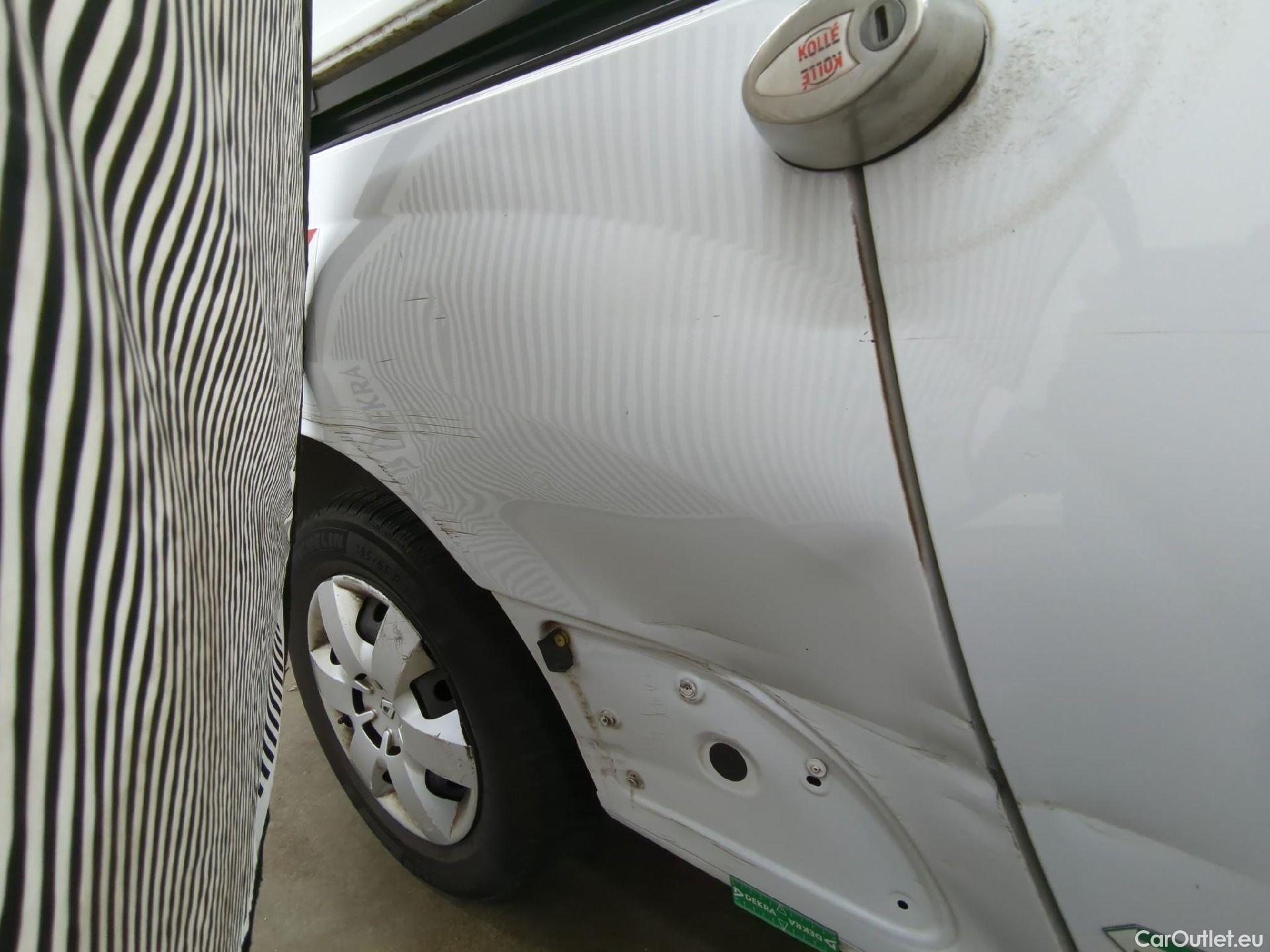  Renault  Kangoo  Express Maxi Extra (Série Spéciale) 1.5 dCi 95 #27