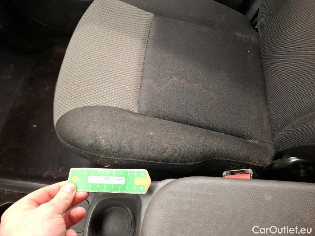  Renault  Kangoo  II Express Grand Confort (L1) 1.5 dCi 80CV BVM6 E6dT #33