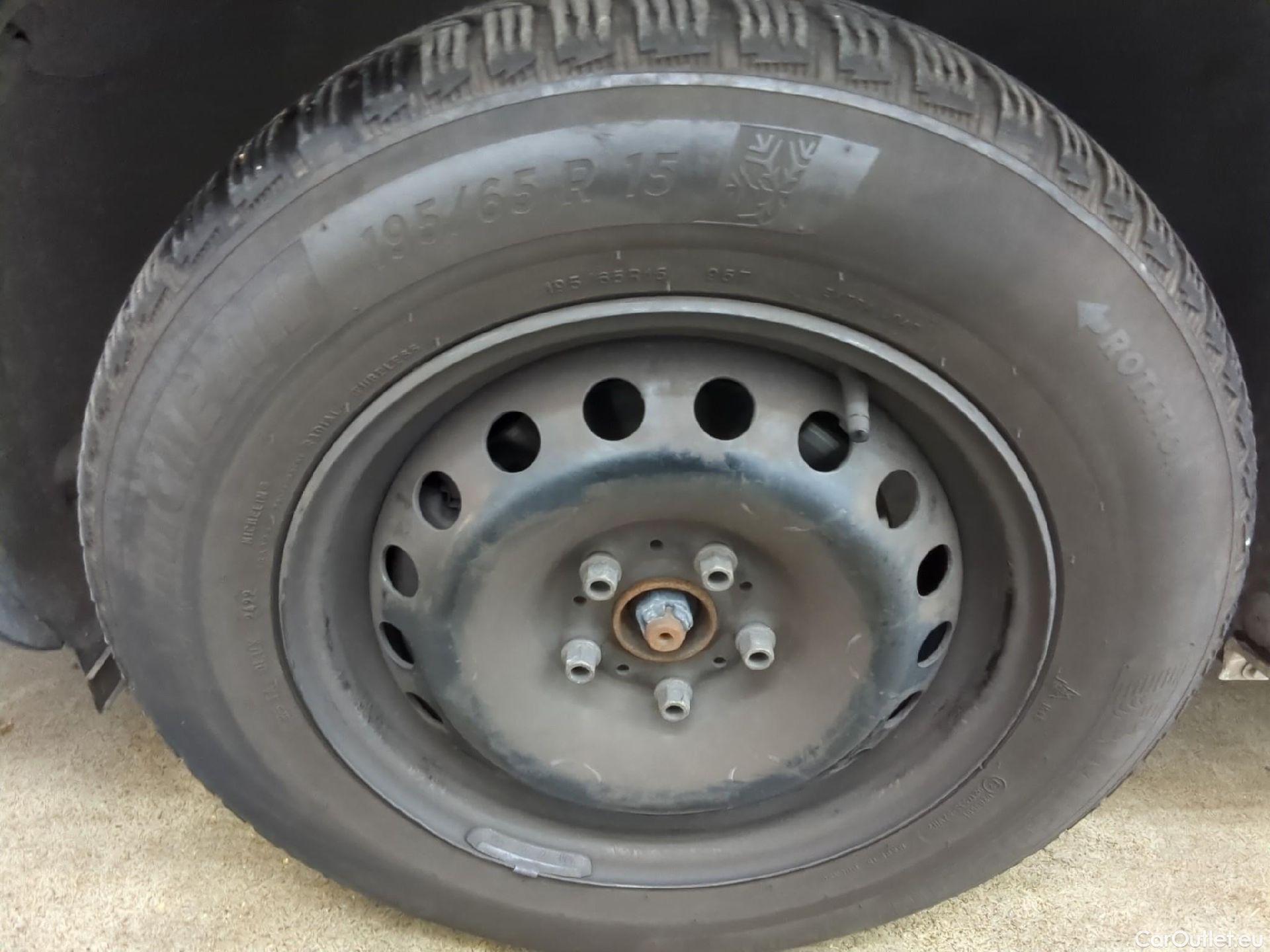  Renault  Kangoo  Express Maxi Extra (Série Spéciale) 1.5 dCi 95 #8