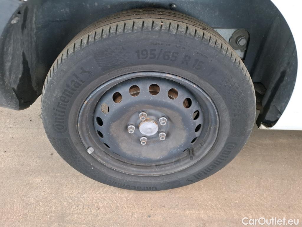  Renault  Kangoo  II Express Extra (Série Spéciale) 1.5 dCi 95CV BVM6 E6dT #12