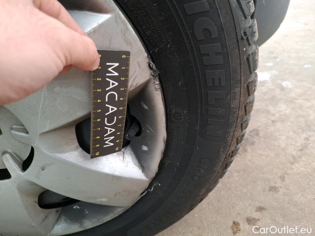  Renault  Kangoo  Express Confort (L1) 1.5 dCi 90CV BVM5 E6 #58