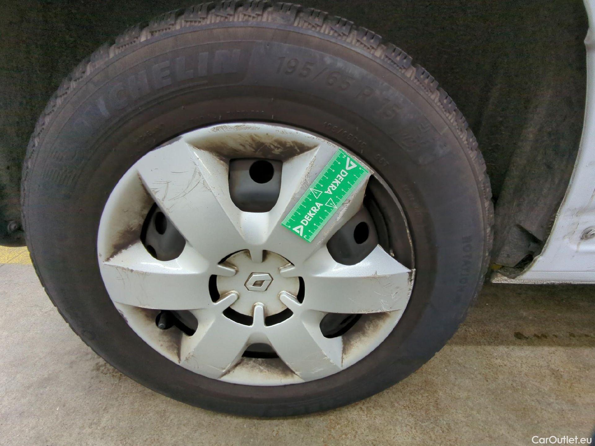  Renault  Kangoo  Express Maxi Extra (Série Spéciale) 1.5 dCi 95 #16