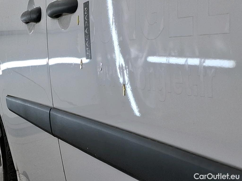  Renault  Kangoo  Express Confort (L1) 1.5 dCi 90CV BVM5 E6 #48