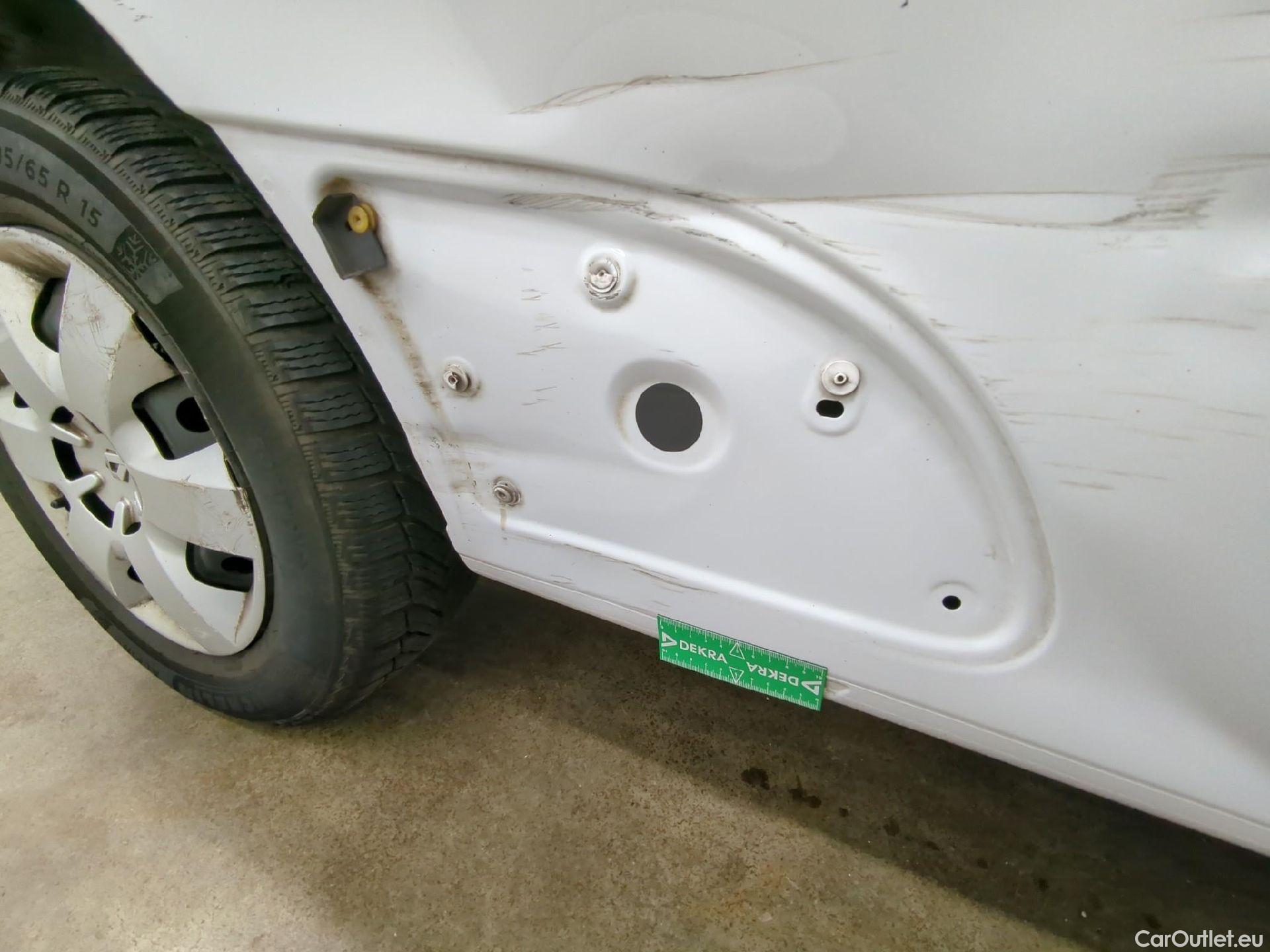  Renault  Kangoo  Express Maxi Extra (Série Spéciale) 1.5 dCi 95 #24