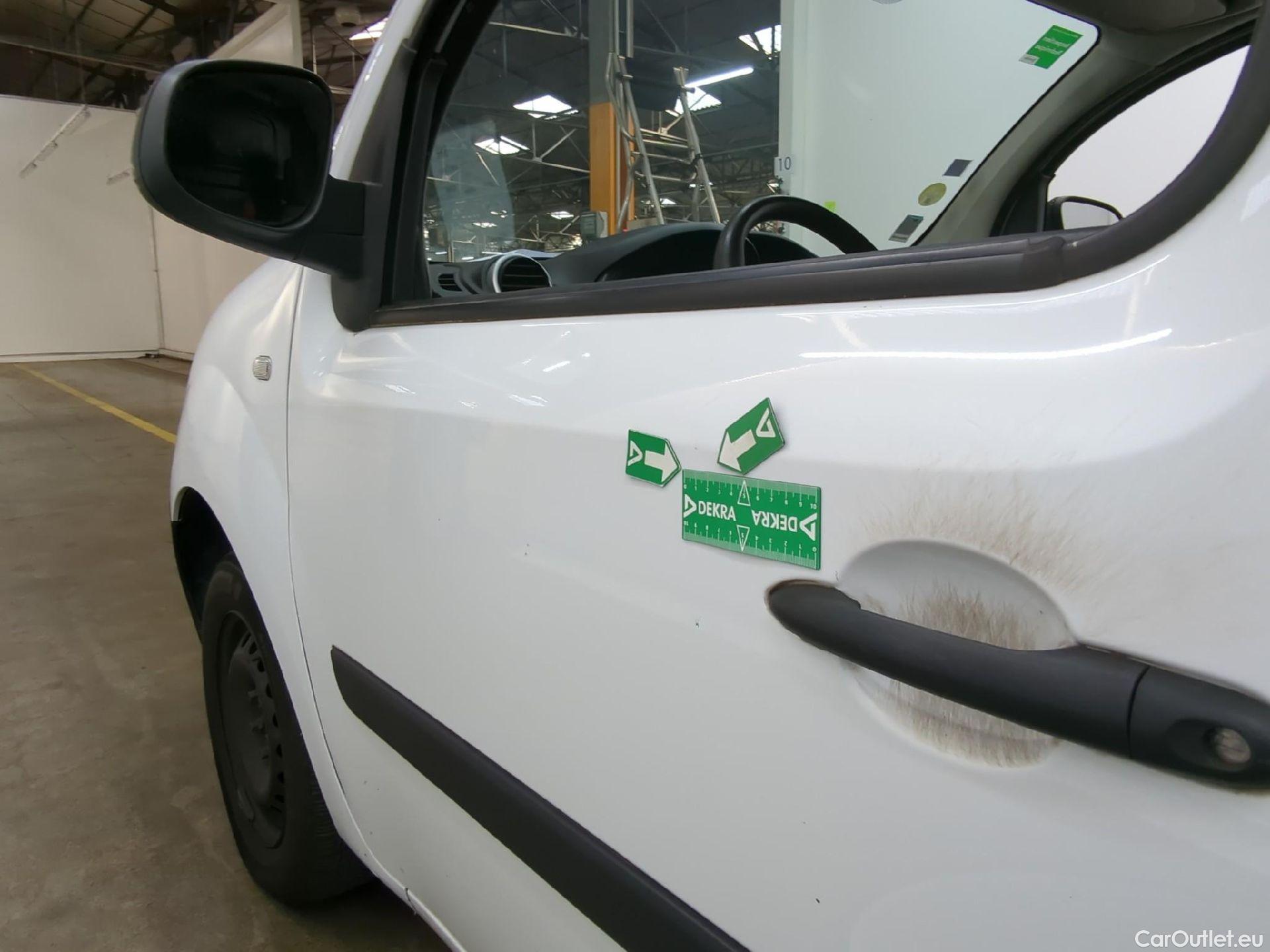  Renault  Kangoo  Express Maxi Extra (Série Spéciale) 1.5 dCi 95 #40