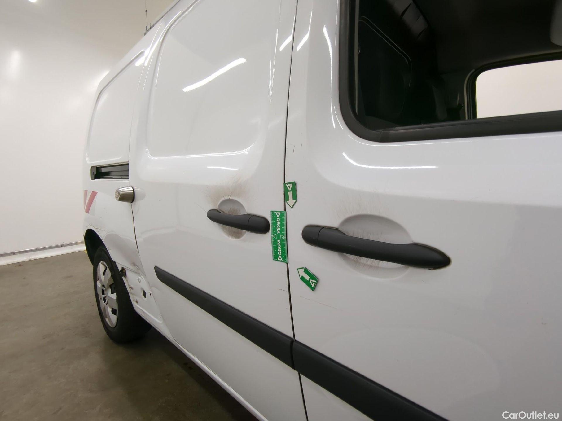  Renault  Kangoo  Express Maxi Extra (Série Spéciale) 1.5 dCi 95 #31