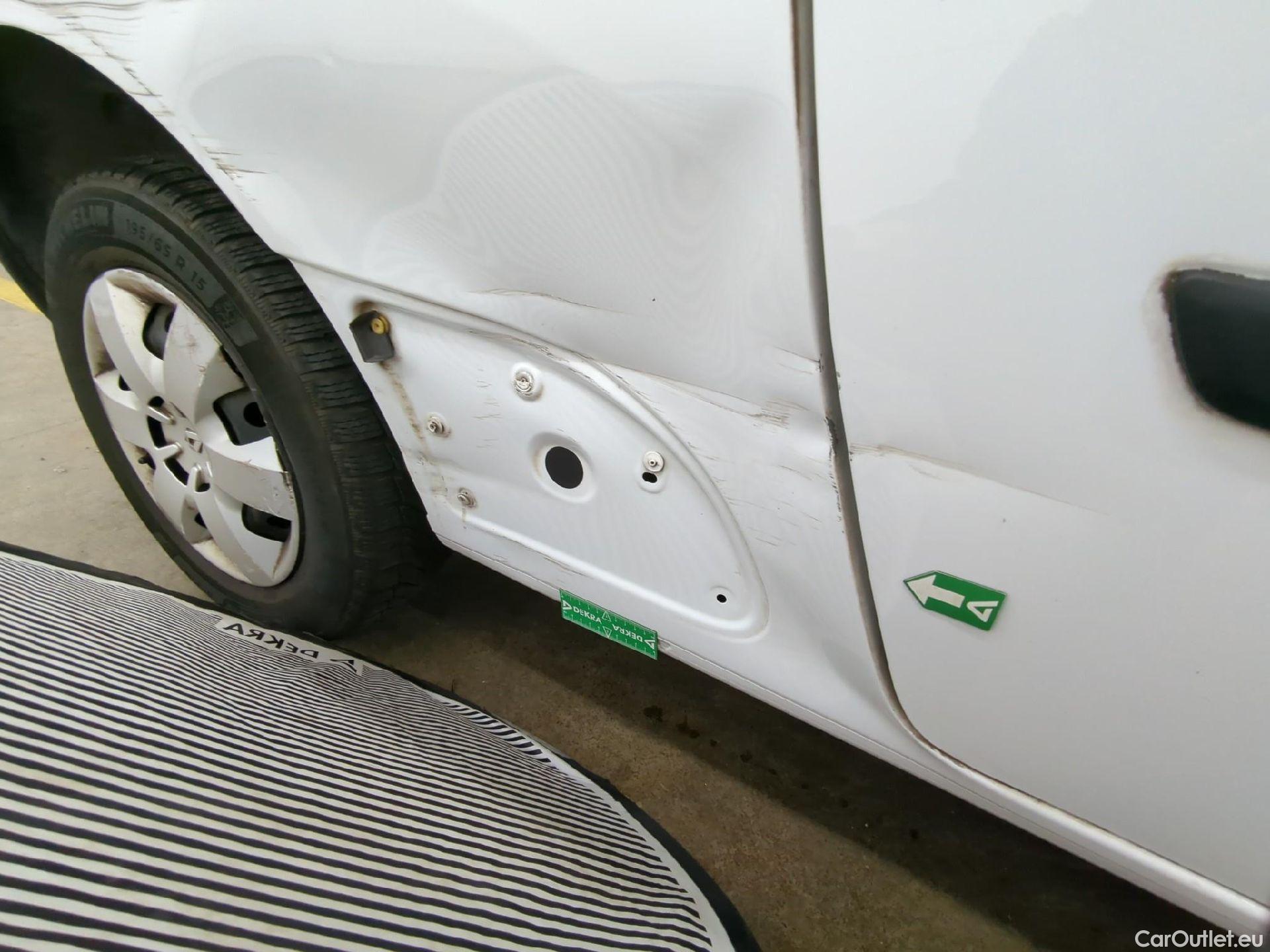  Renault  Kangoo  Express Maxi Extra (Série Spéciale) 1.5 dCi 95 #26