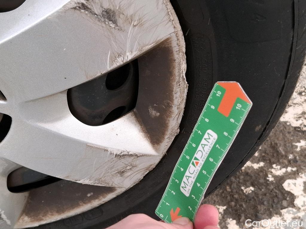  Renault  Kangoo  II Express Grand Confort (L1) 1.5 dCi 80CV BVM6 E6dT #30