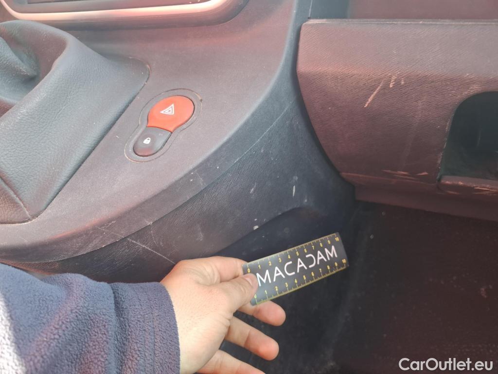  Renault  Kangoo  Express Confort (L1) 1.5 dCi 90CV BVM5 E6 #49