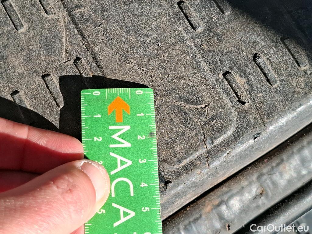  Volkswagen  Crafter VOLKSWAGEN  / 2017 / 4P / Fourgon tôlé 2.0TDI 140 30 L3H3 Business #156