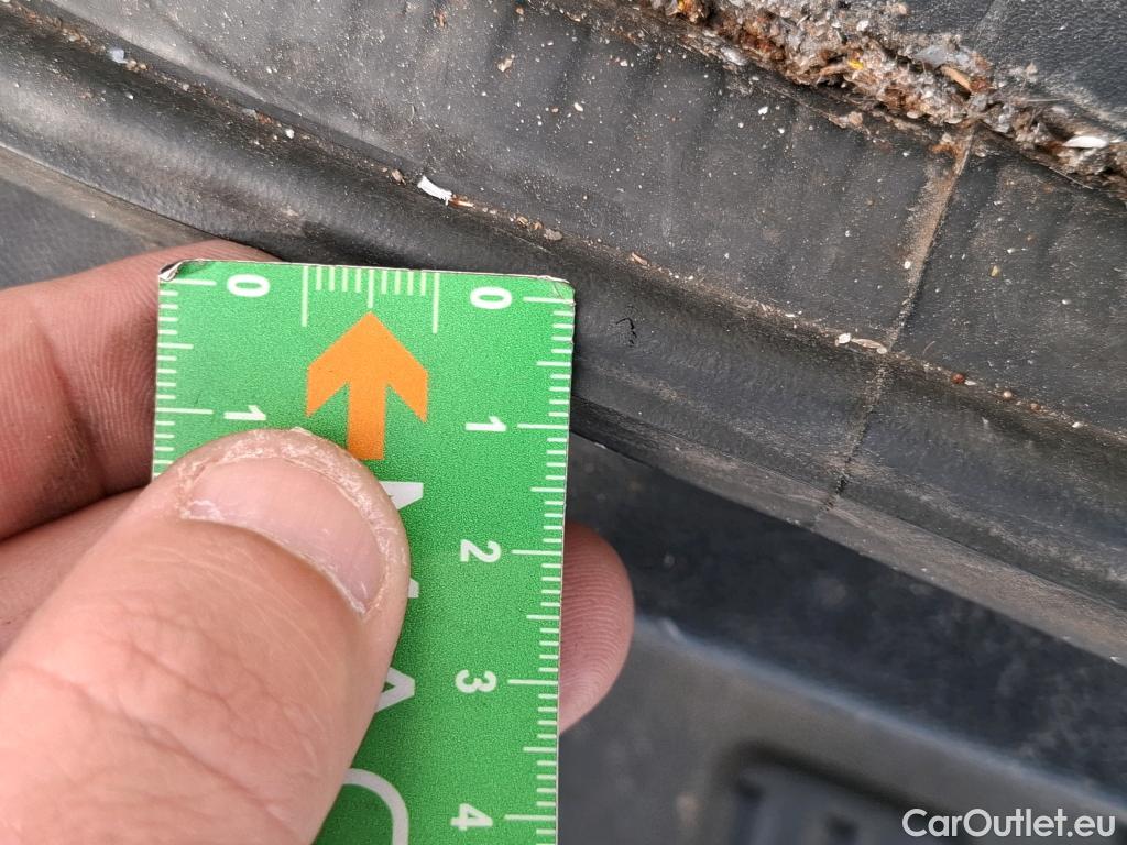  Volkswagen  Crafter VOLKSWAGEN  / 2017 / 4P / Fourgon tôlé 2.0TDI 140 30 L3H3 Business #139