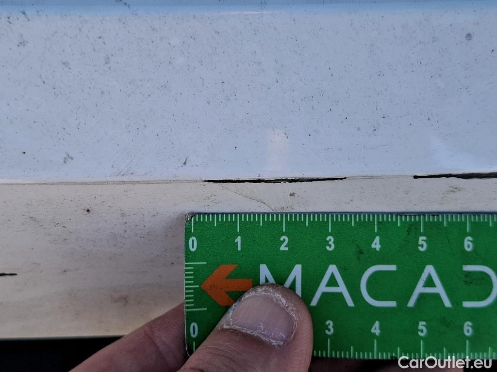  Volkswagen  Crafter VOLKSWAGEN  / 2017 / 4P / Fourgon tôlé 2.0TDI 140 30 L3H3 Business #106