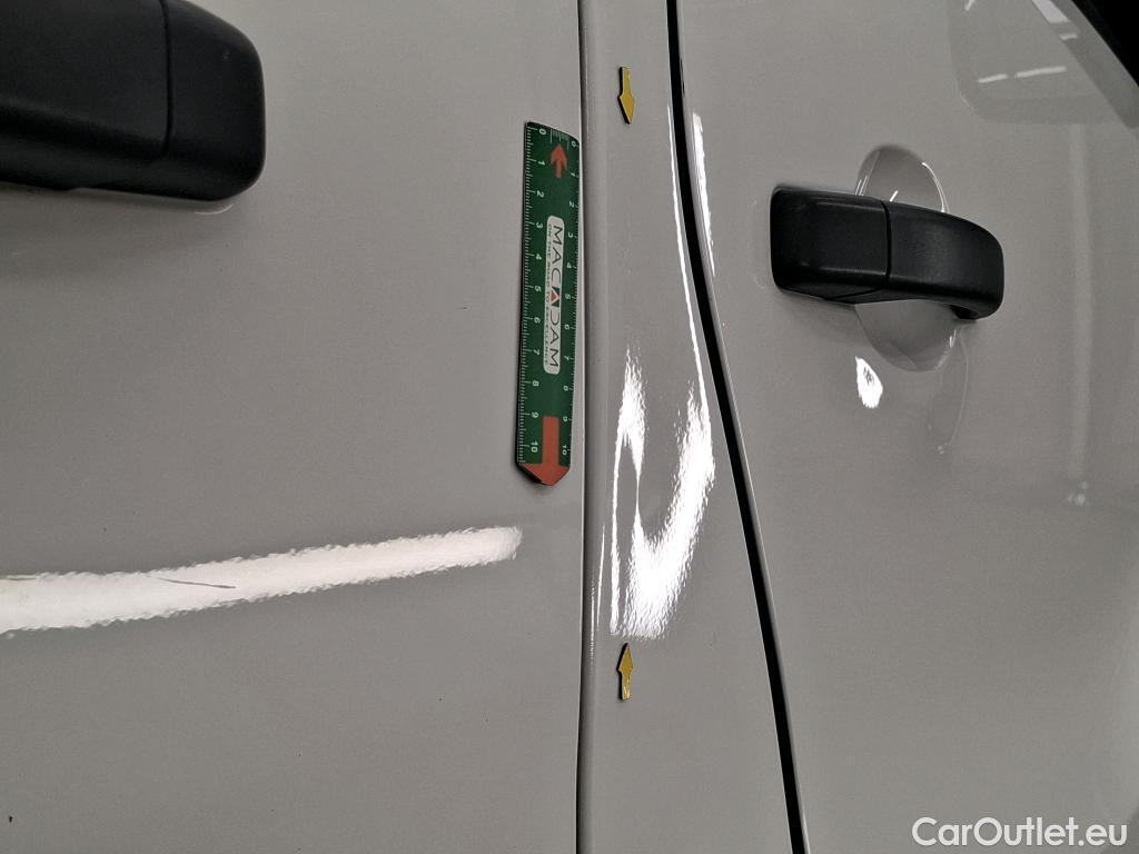  Renault  Trafic  Fourgon L2H1 1300 Confort 1.6 dCi #21